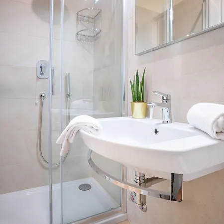 Hotel Suez 3*