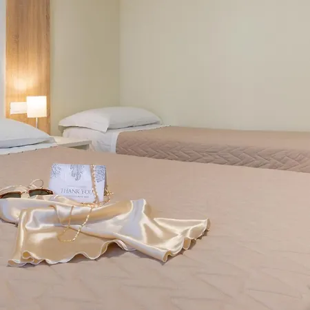 Ξενοδοχείο Suez 3*