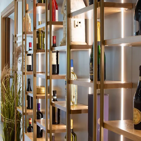 Ξενοδοχείο Suez 3*